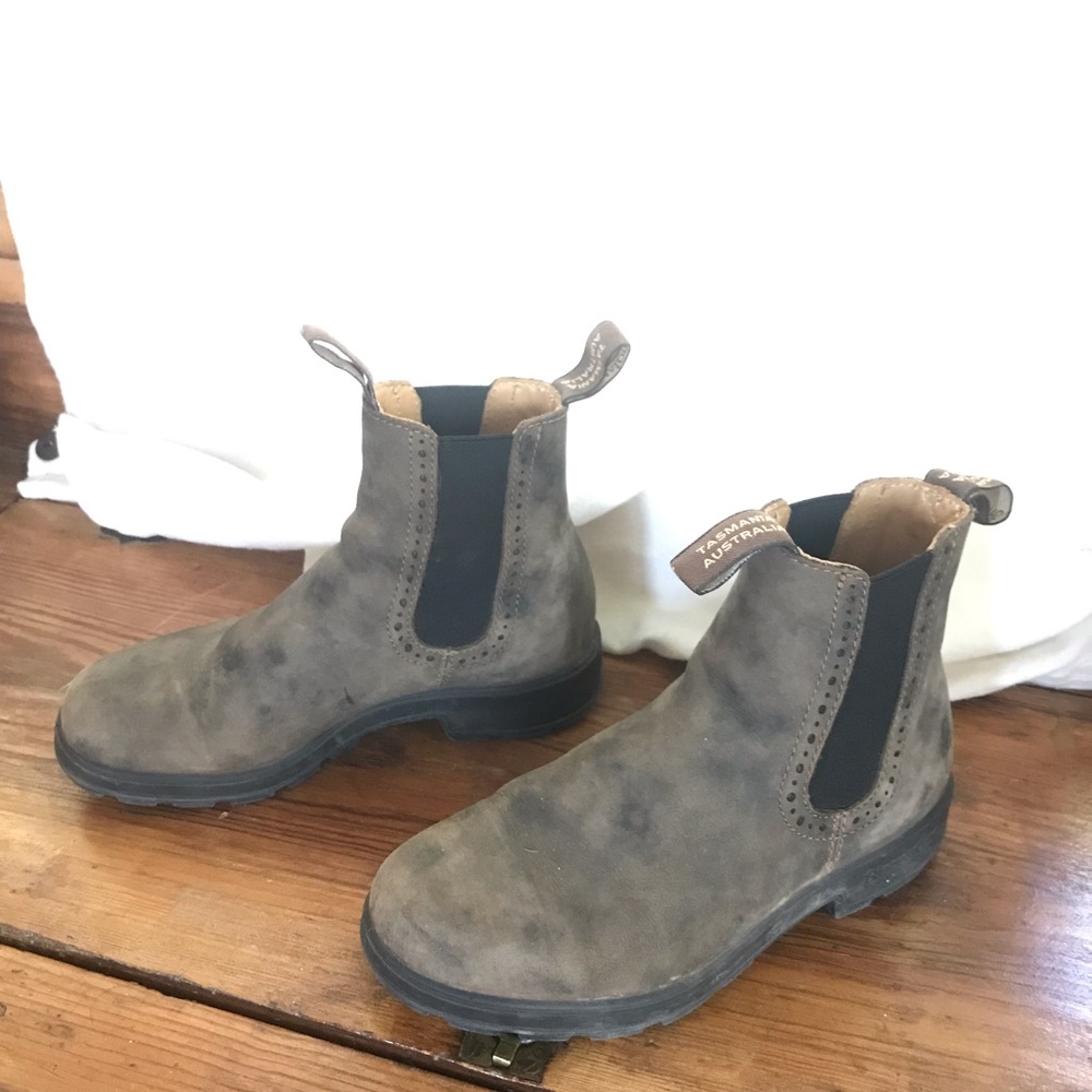 Blundstone women’s size 7.5 (Australian 4.5)